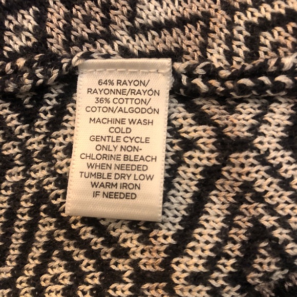 EUC LOFT Patterned Silky Open Front Cardigan - Picture 5 of 5